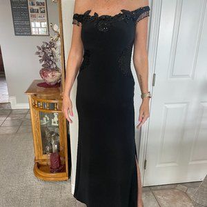 Vintage Mon Cherie Evenings Black Beaded & Embellished Floor Length Gown